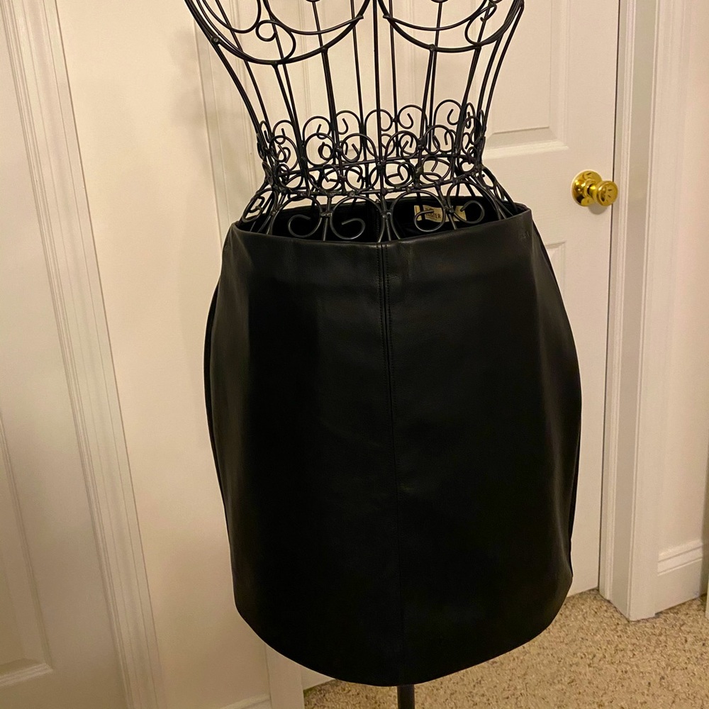 Trendy matte leather mini skirt